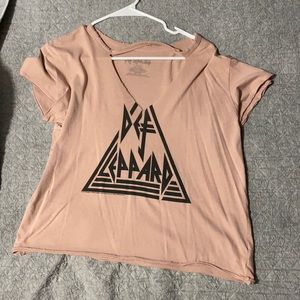 Def Leppard shirt